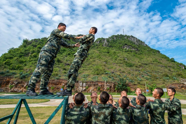 好玩的团建游戏